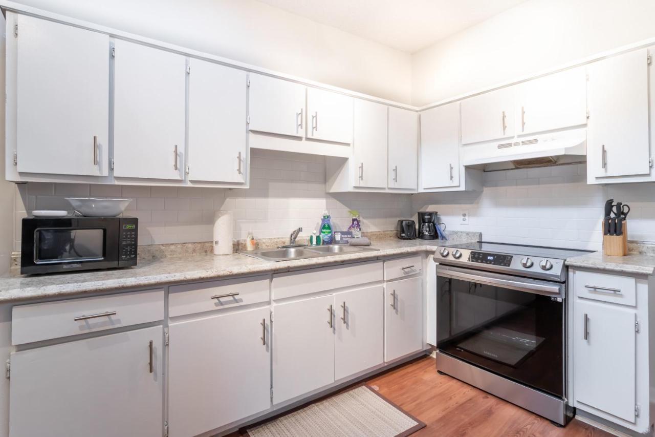Sunny Sweetheart-Front Apartment Near Riverwalk Columbus Exteriör bild