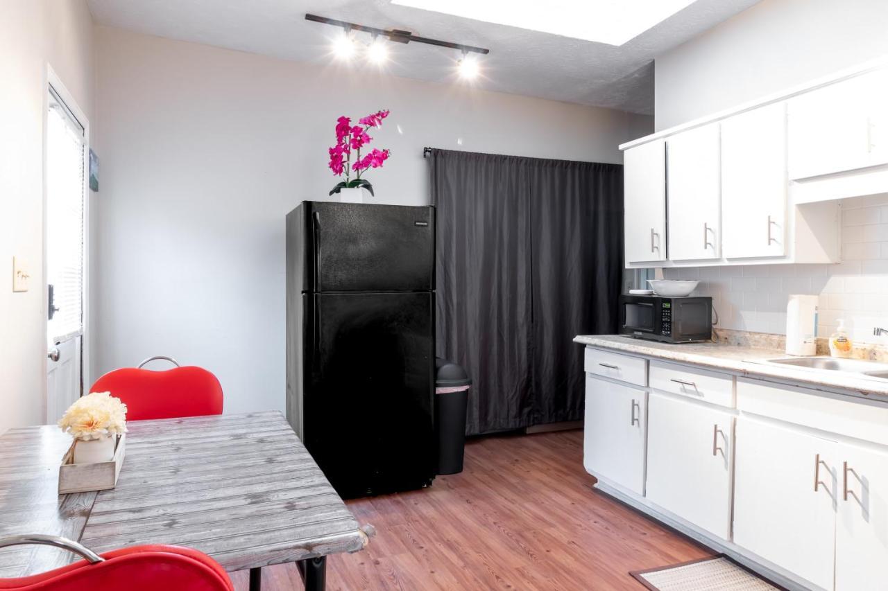 Sunny Sweetheart-Front Apartment Near Riverwalk Columbus Exteriör bild